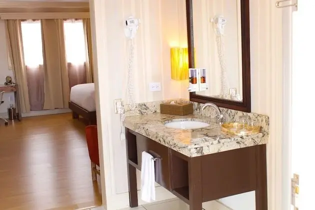 Junior Oda, 2 Büyük (Queen) Boy Yatak