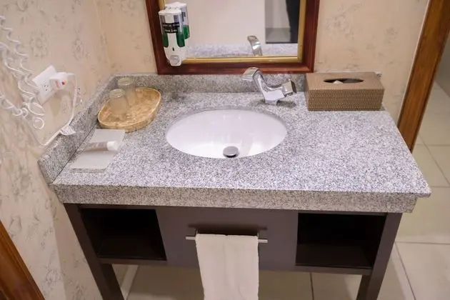 Junior Oda, 2 Büyük (Queen) Boy Yatak