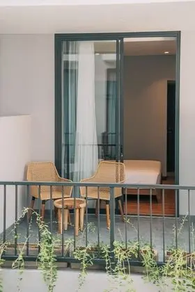 Tek Büyük Yataklı Oda, Balkon