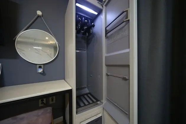 Royal Tek Büyük Yataklı Oda