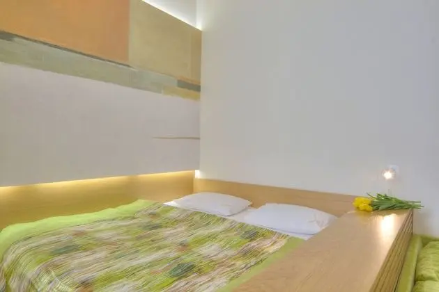Luxury Stüdyo (Studio with Spa Mikhailovskiy Lane 9B)