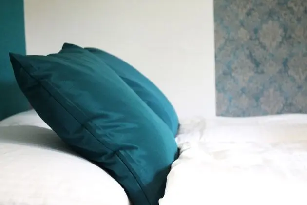 Basic Tek Büyük Yataklı Oda