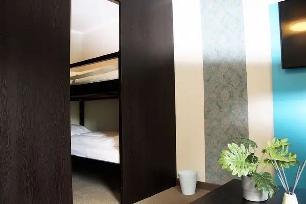 Family Tek Büyük Yataklı Oda