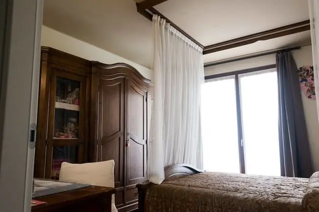 Tek Büyük Yataklı Oda, Balkon