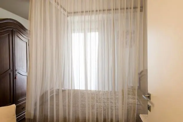 Tek Büyük Yataklı Oda, Balkon