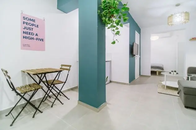 Large Studio Apartment