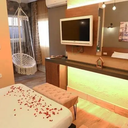 Jakuzili Standart Oda, Bahçe Manzaralı, Jakuzili