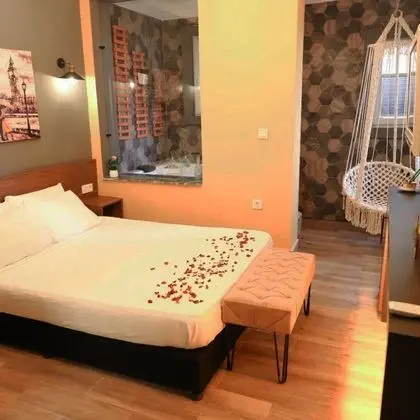 Jakuzili Standart Oda, Bahçe Manzaralı, Jakuzili