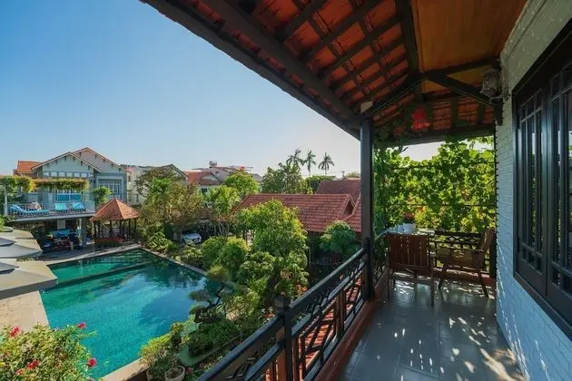 Deluxe Oda, Balkon, Havuz Manzaralı
