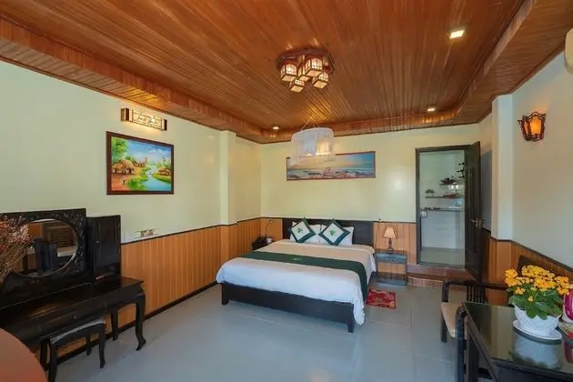 Deluxe Oda, Balkon, Havuz Manzaralı