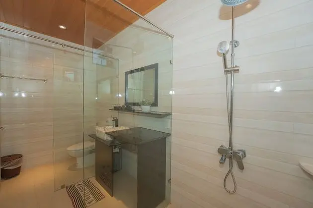 Deluxe Oda, Balkon, Havuz Manzaralı