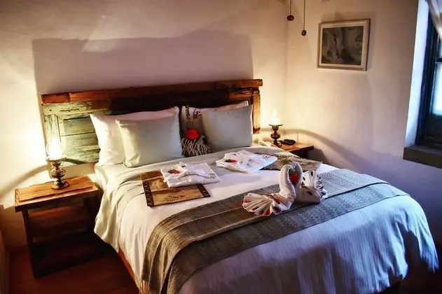Suite 1 King Bed with Sofa Bed