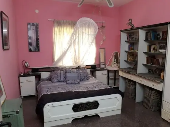 Tek Büyük Yataklı Oda, 1 Büyük (Queen) Boy Yatak, Ortak Banyo