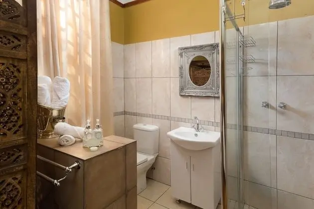 Luxury Tek Büyük Yataklı Oda