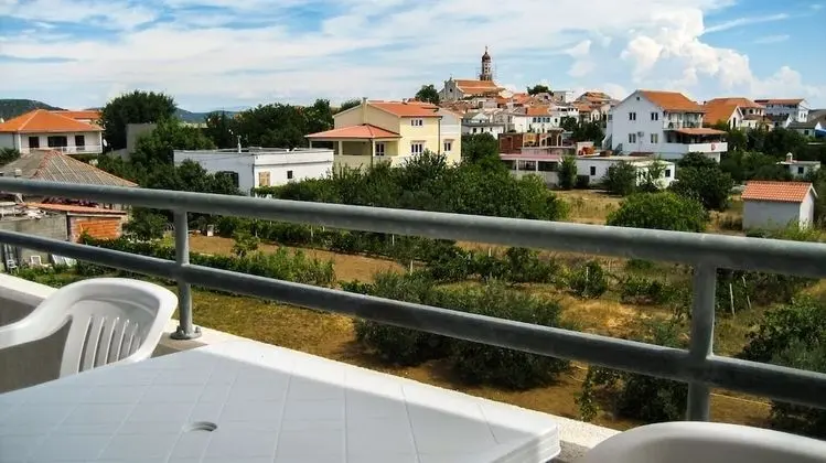Apart Daire (Beti - 70 m from sea - A3(2+2))