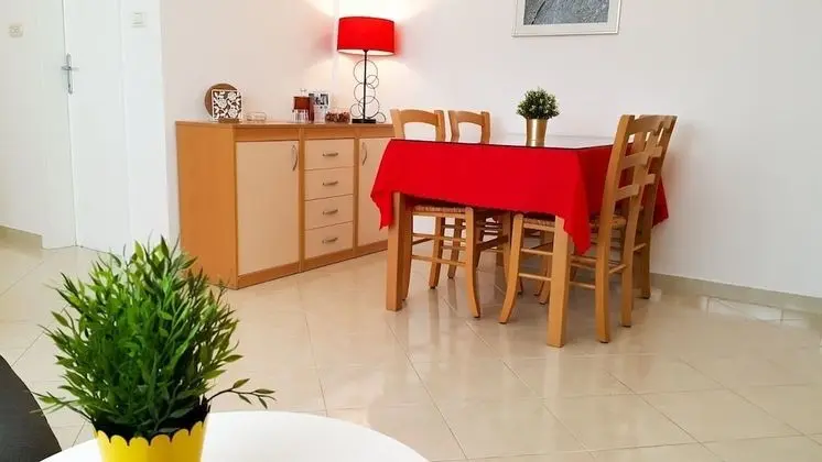 Apart Daire (Beti - 70 m from sea - A3(2+2))