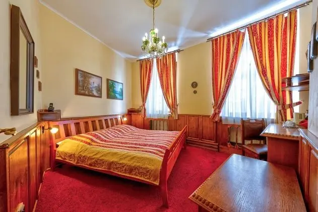 Tek Büyük Yataklı Oda