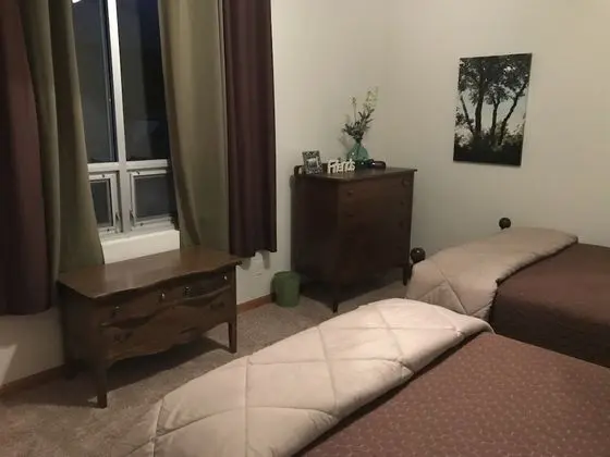 Daire, Birden Çok Yatak (Downtown Condo with LAKE & BAY VIEW)
