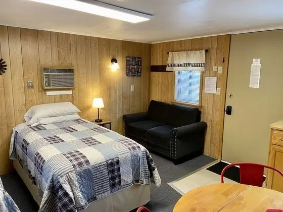 Kulübe, Sigara İçilmez, Nehir Manzaralı (Cabin 2)