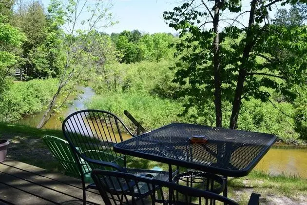 Kulübe, Sigara İçilmez, Nehir Manzaralı (Cabin 2)