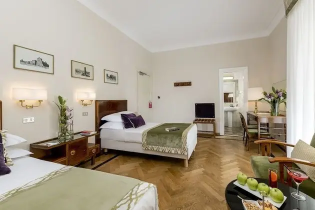 Standard Tek Büyük veya İki Ayrı Yataklı Oda