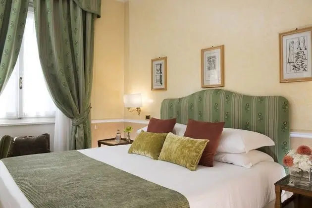 Classic Tek Büyük Yataklı Oda