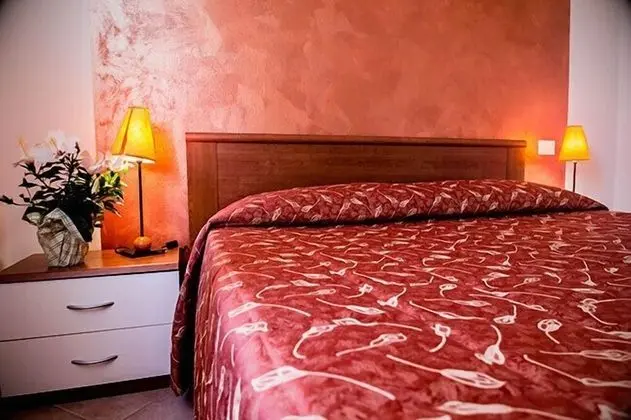 Tek Büyük Yataklı Oda, Bahçe Manzaralı