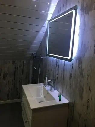 Classic Tek Büyük Yataklı Oda, Banyolu/Duşlu