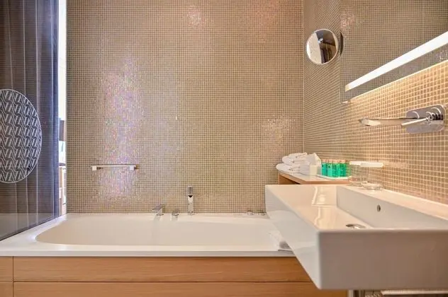 Superior Tek Büyük Yataklı Oda, 1 En Büyük (King) Boy Yatak, Balkon, Deniz Manzaralı