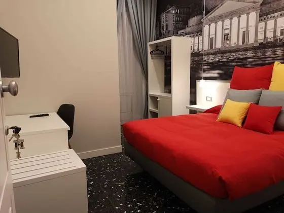 Tek Büyük Yataklı Oda (Piazza del Plebiscito)