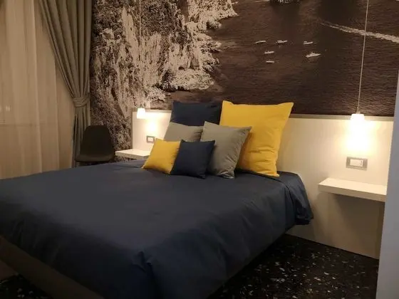 Üç Kişilik Oda (Capri)