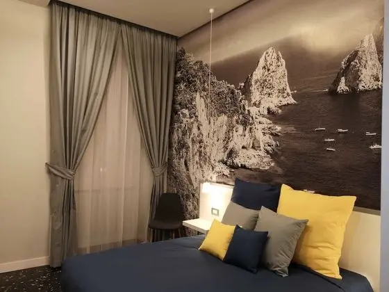 Üç Kişilik Oda (Capri)