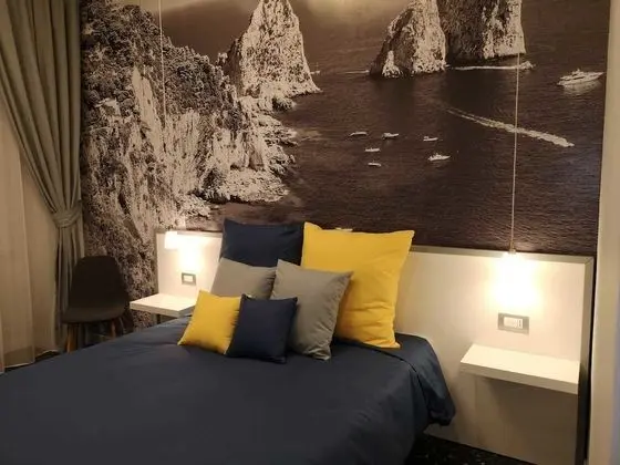 Üç Kişilik Oda (Capri)