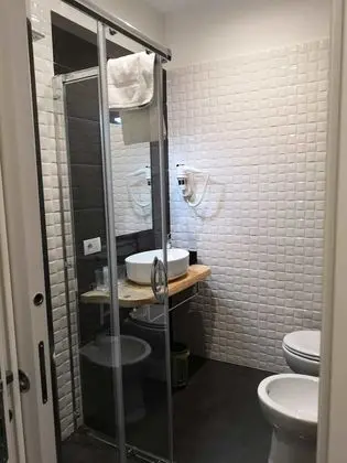 Üç Kişilik Oda (Capri)