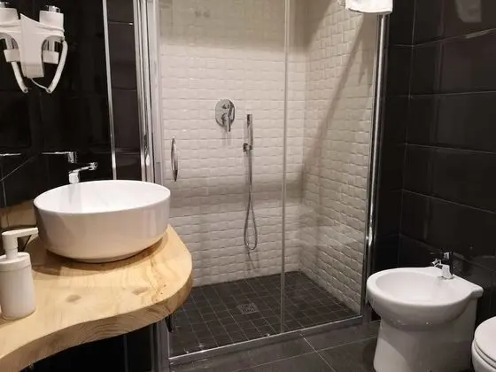 Üç Kişilik Oda (Capri)