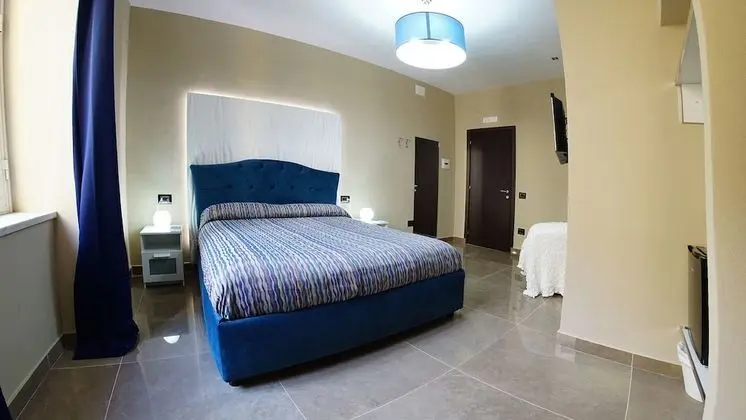 Tek Büyük Yataklı Oda