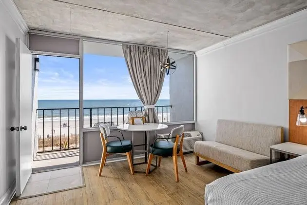 Standard Oda, 1 En Büyük (King) Boy Yatak, Balkon, Okyanus Manzaralı