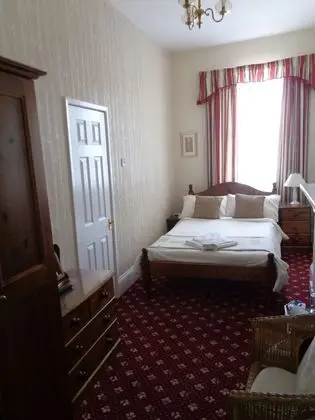 Tek Büyük Yataklı Oda (En-suite)