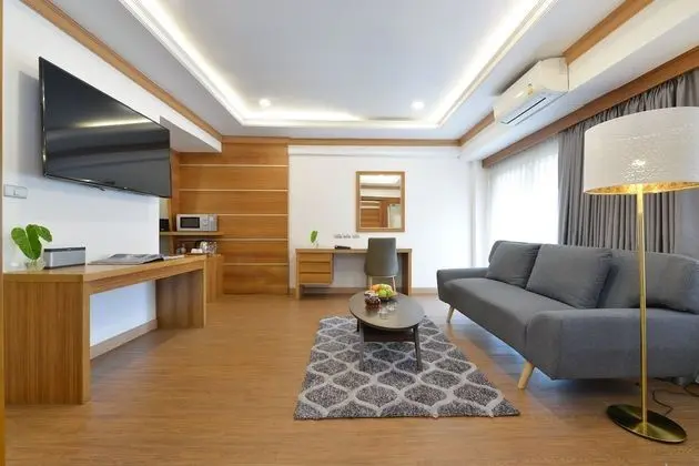 1 Bed Room Suite with Living area