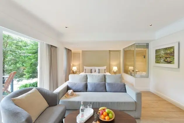 Pool Access, 2 Bedrooms Suite with Living area and Balcony