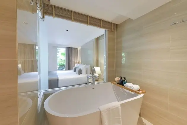 Pool Access, 2 Bedrooms Suite with Living area and Balcony