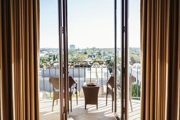 İki adet Çift Kişilik Yataklı, Balkonlu (Signature Room)