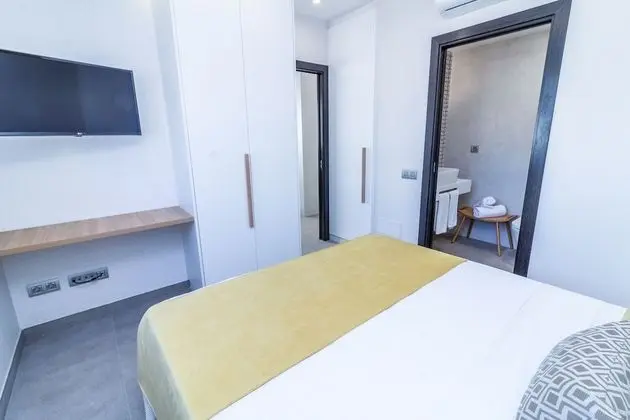 1 Bedroom Home (1 Adult + 1 Child)