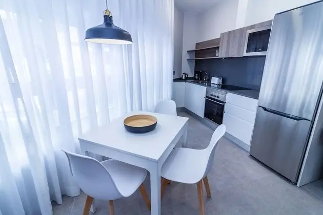 1 Bedroom Home (1 Adult + 1 Child)