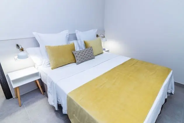 1 Bedroom Home (1 Adult)