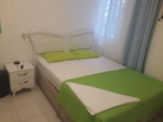 Tek Büyük Yataklı Oda