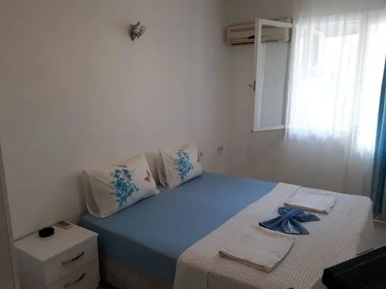 Üç Kişilik Oda