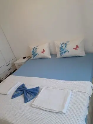 Üç Kişilik Oda