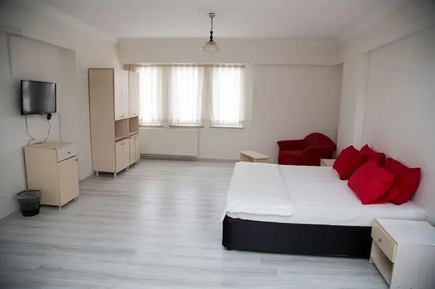 Tek Büyük veya İki Ayrı Yataklı Oda