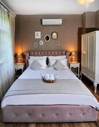Queen Suite - Jakuzili, Nehir Manzaralı